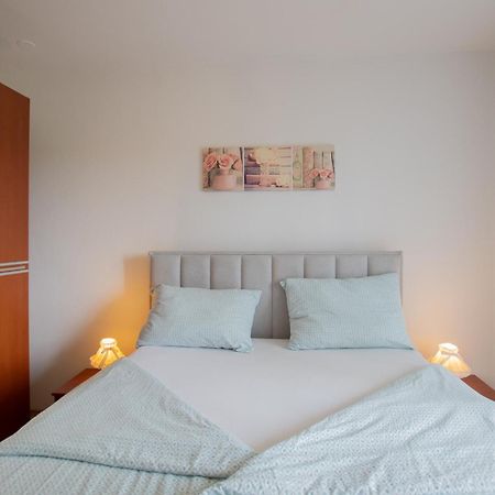 Apartments Mira 645 Poreč Eksteriør billede