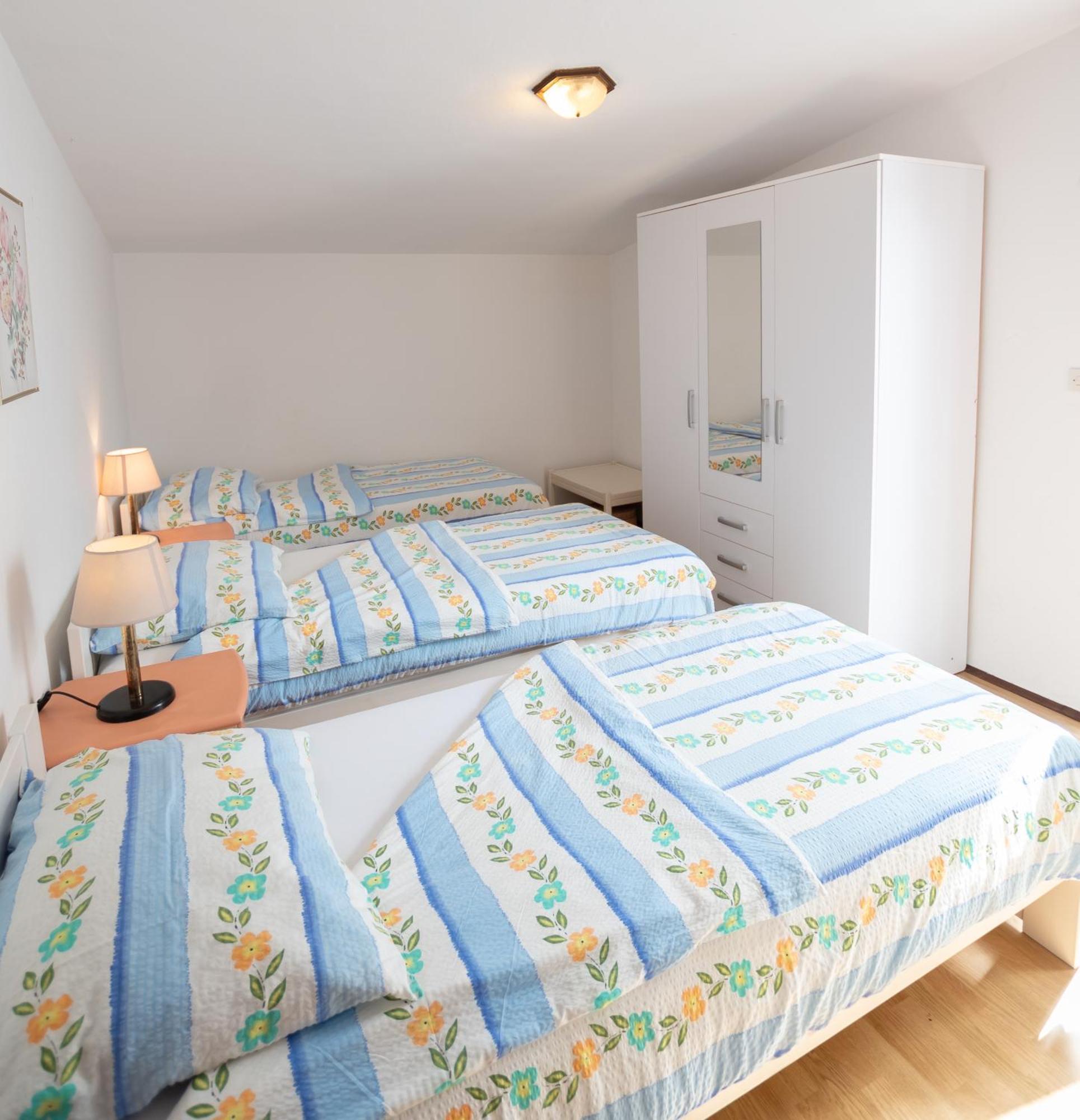 Apartments Mira 645 Poreč Eksteriør billede